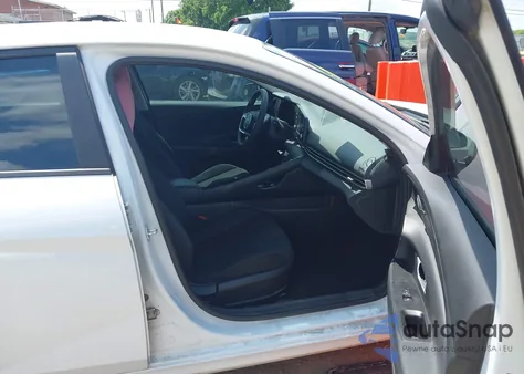 2023 Hyundai Elantra Sel z USA, uszkodzony, nr VIN 5NPLM4AG1PH092737